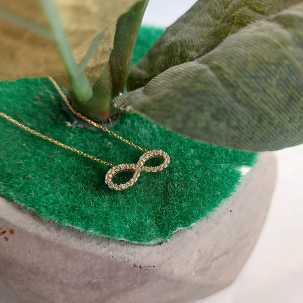 Колие Безкрайност 1.71 гр.